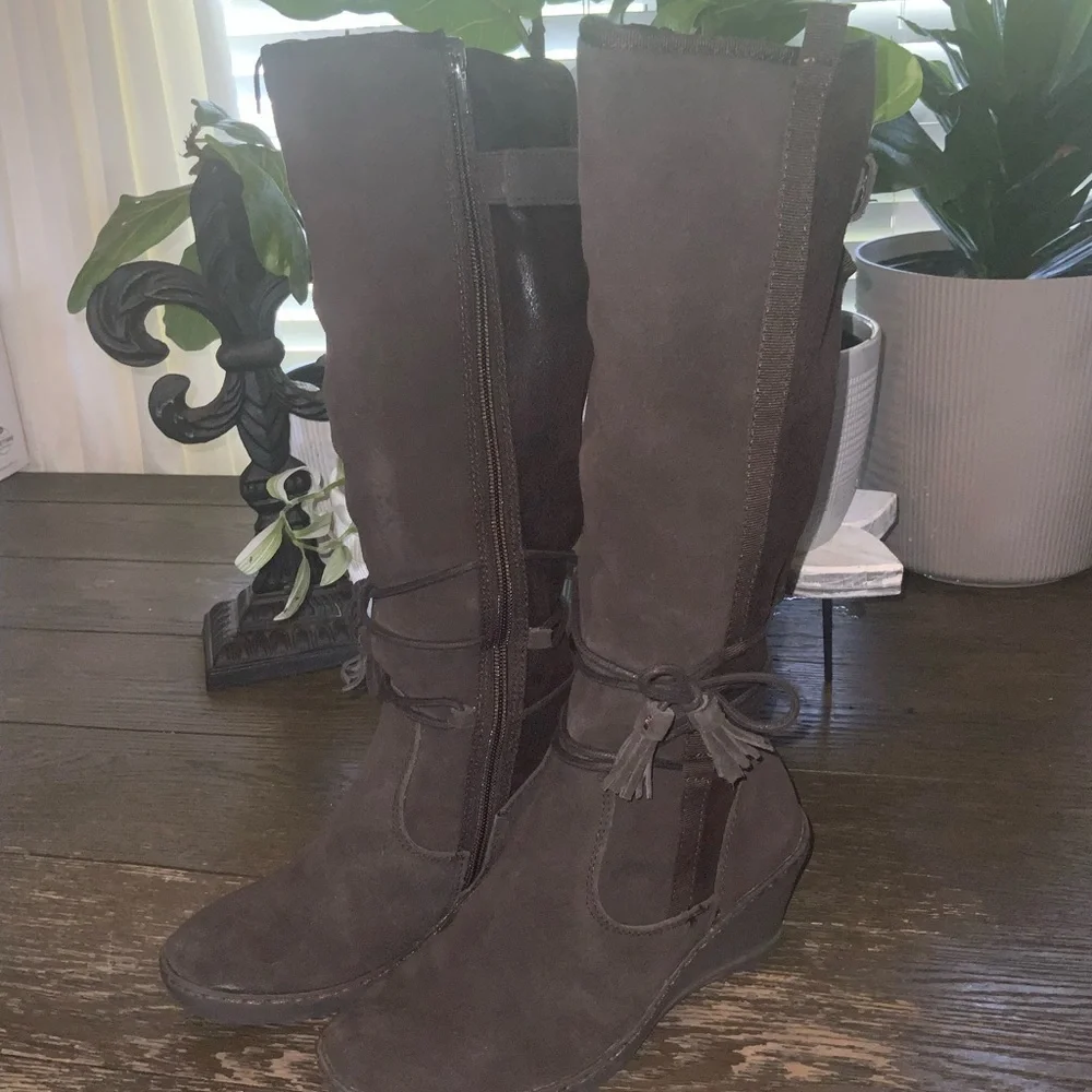 BareTraps Brown Over the Knee Brown Suede Fur Lined Wedge Boots Side Zipper 6M